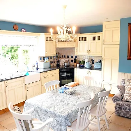 Σπίτι διακοπών Ivy Steps From National Park